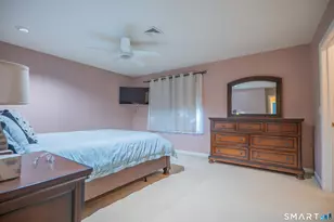 11 Mannions Ln, Danbury, CT 06810 - Photo 11