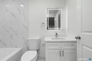 131 Columbia St, Bridgeport, CT 06604 - Photo 29