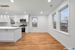 131 Columbia St, Bridgeport, CT 06604 - Photo 9