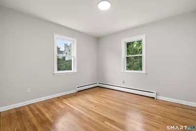329 Greenwood Street, Bridgeport, CT 06606 - Photo 19