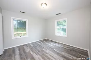 799 Foxon Rd, East Haven, CT 06513 - Photo 15