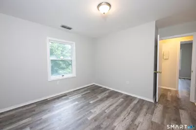 799 Foxon Road, East Haven, CT 06513 - Photo 15