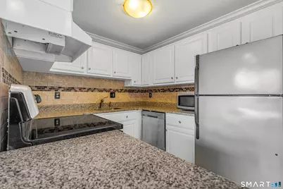 1700 Broadbridge Avenue #C48, Stratford, CT 06614 - Photo 23