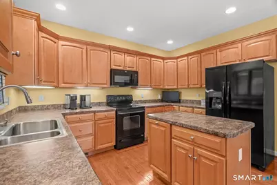 314 Briarwood Drive, Manchester, CT 06040 - Photo 3