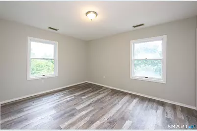 799 Foxon Road, East Haven, CT 06513 - Photo 9