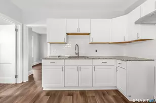 110 Plainfield St, Hartford, CT 06112 - Photo 21