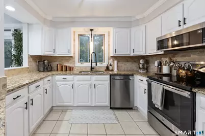 104 Northwest Drive, Watertown, CT 06795 - Photo 9