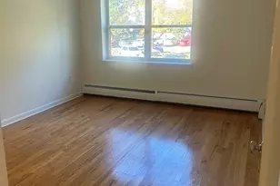 108 Oakwood Ave, West Hartford, CT 06119 - Photo 19