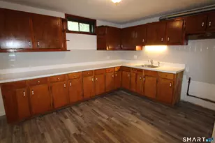 35 Chapman St, East Hartford, CT 06108 - Photo 19