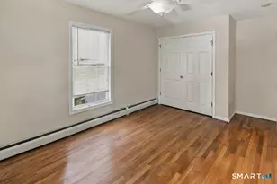 25 Oakwood Rd, East Lyme, CT 06357 - Photo 23