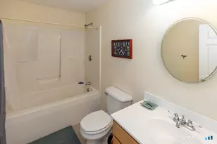 25 Oakwood Rd, East Lyme, CT 06357 - Photo 21