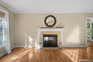 31 Paula Ln, Waterford, CT 06385 - Photo 5