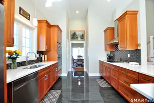45 Peckham Farm Dr, Newington, CT 06111 - Photo 11
