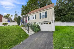15 Ashland Ave, Waterbury, CT 06708 - Photo 5