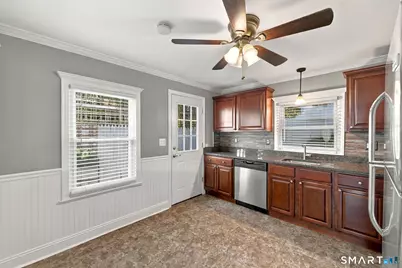 15 Ashland Avenue, Waterbury, CT 06708 - Photo 11