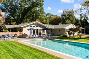 10 Fox Hill Rd, Woodbridge, CT 06525 - Photo 27