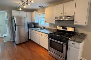 115 Whitfield St, Guilford, CT 06437 - Photo 3