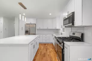 131 Columbia St, Bridgeport, CT 06604 - Photo 19