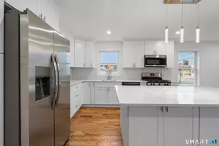 131 Columbia St, Bridgeport, CT 06604 - Photo 21