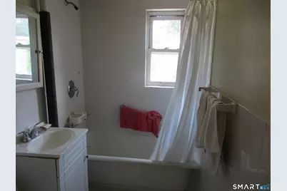 Court D 76 Success Avenue #28, Bridgeport, CT 06610 - Photo 17