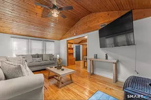 29 Shore Dr, Griswold, CT 06351 - Photo 5
