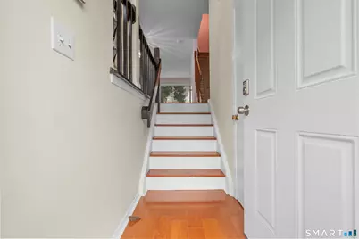 40 Crest Street #10, West Haven, CT 06516 - Photo 5