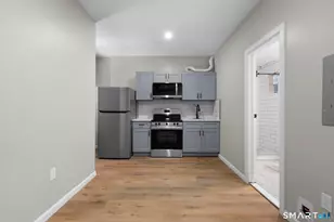 140 Grand St, Waterbury, CT 06702 - Photo 5