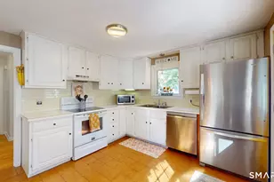 3 Middle Dr, Windsor Locks, CT 06096 - Photo 3