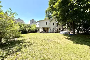 435 Myrtle St, New Britain, CT 06053 - Photo 9