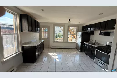 55 Hansen Avenue, Bridgeport, CT 06605 - Photo 9