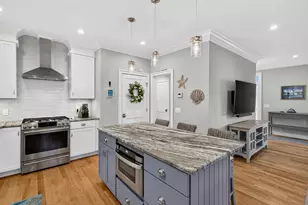 45 Hope St, East Lyme, CT 06357 - Photo 15