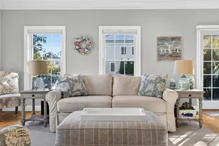 45 Hope St, East Lyme, CT 06357 - Photo 7
