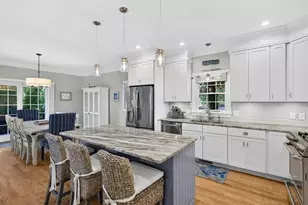 45 Hope St, East Lyme, CT 06357 - Photo 17