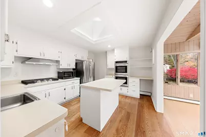 10 Peaceful Lane, Westport, CT 06880 - Photo 7