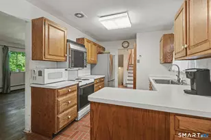 68 Winding Ln, Norwalk, CT 06851 - Photo 7