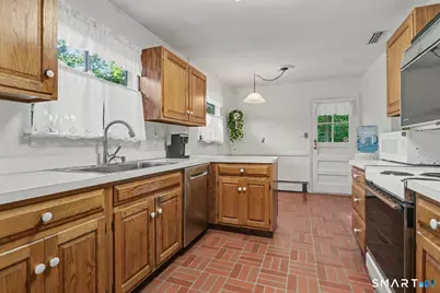 68 Winding Lane, Norwalk, CT 06851 - Photo 5
