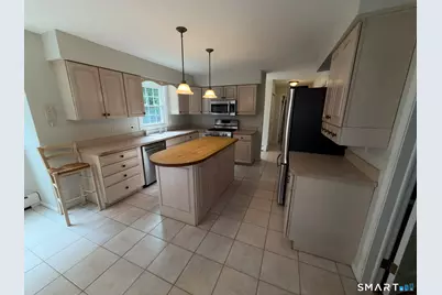 76 Bunker Hill Drive, Trumbull, CT 06611 - Photo 7
