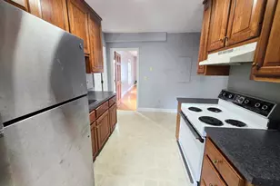26 Maple St, Windsor, CT 06095 - Photo 3