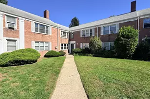 1076 E Main St, Stamford, CT 06902 - Photo 1