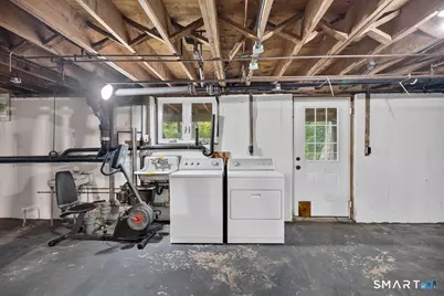 815 Hill Street, Hamden, CT 06514 - Photo 25