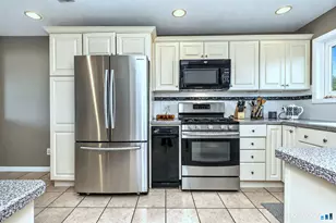 2 Old Town Hwy, East Haven, CT 06512 - Photo 23