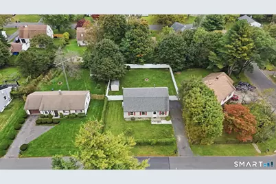 13 Corn Tassle Road, Naugatuck, CT 06770 - Photo 3