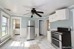 34 Washington Ave, Torrington, CT 06790 - Photo 9