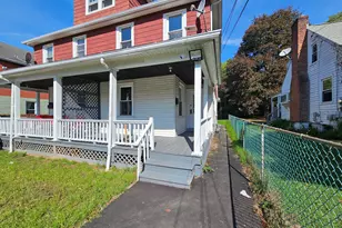 243 Oak St, Manchester, CT 06040 - Photo 1