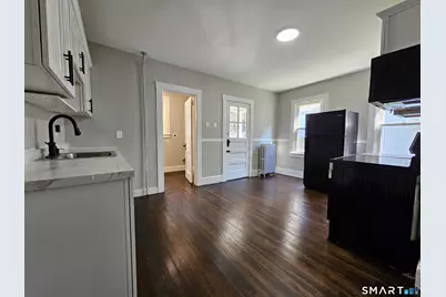 243 Oak Street, Manchester, CT 06040 - Photo 7