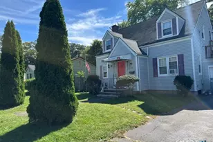 200 Griffin Ave, Bridgeport, CT 06606 - Photo 5