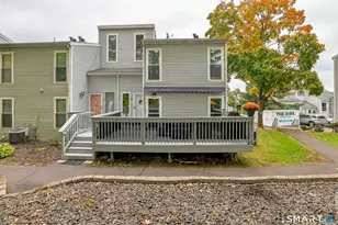28 Glenview Dr, Cromwell, CT 06416 - Photo 1