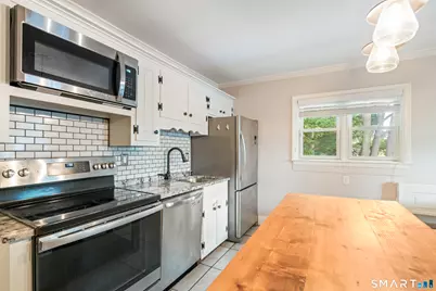 377 Park Road, West Hartford, CT 06119 - Photo 5