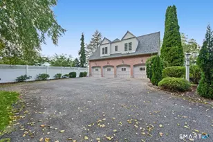 39 Hazen Dr, Avon, CT 06001 - Photo 3