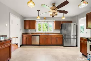 26 Powell Terrace, Bridgeport, CT 06604 - Photo 13